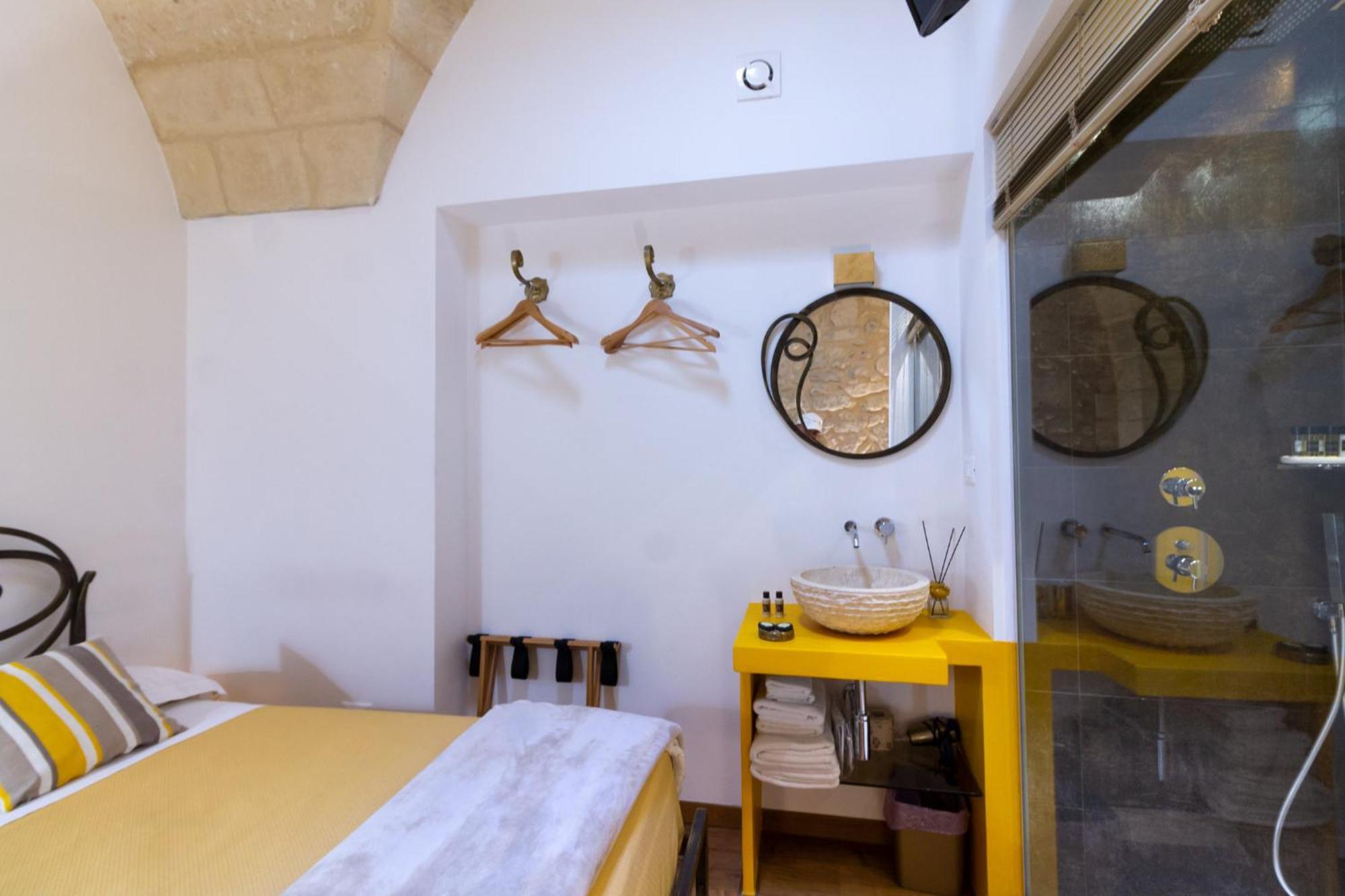 Le Nicchie Luxury Rooms Лечче Номер фото